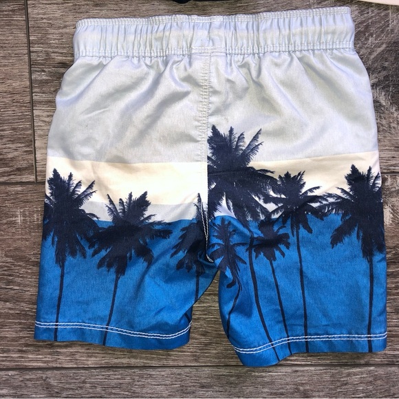 Old Navy 3 piece Swim Set- 3T - Picture 6 of 10
